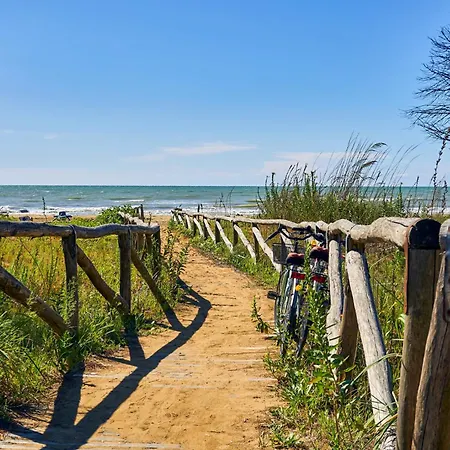 Apartment With Pool In 54749