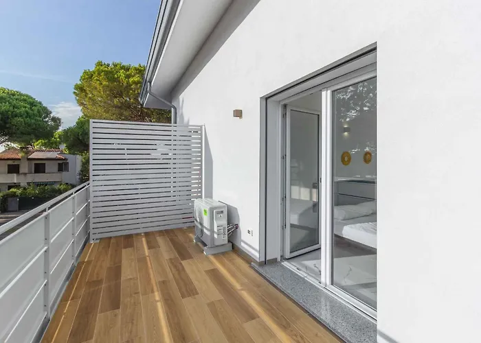 Apartment With Pool In 54749