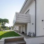 With Pool In 54749 Apartment *